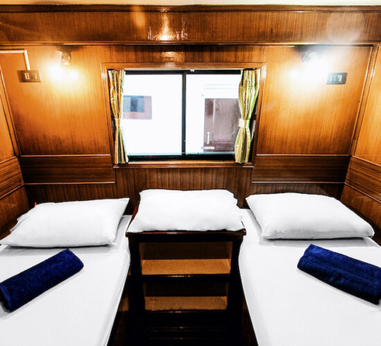 mq2 twin bed cabin